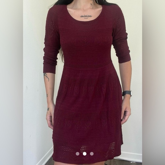 🟠AMERICAN EAGLE Lined Crochet Long Sleeve Boho Sweater Dress in Deep Wine SMALL - Picture 10 of 12